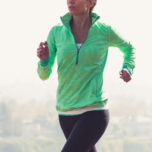 Lululemon Forthright 1/2 Zip - Picture 6 of 12